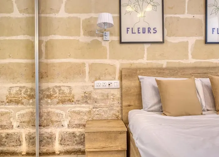 Case de vacanță Cosy Steps From Marina And Seafront