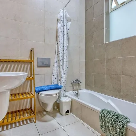 Holiday home Cosy Steps From Marina And Seafront