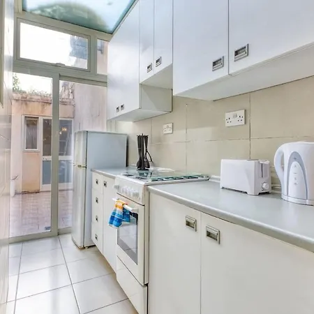 Cosy Steps From Marina And Seafront Ta Xbiex