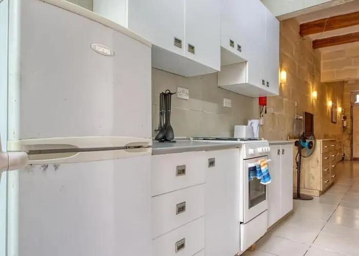 Holiday home Cosy Steps From Marina And Seafront Ta Xbiex