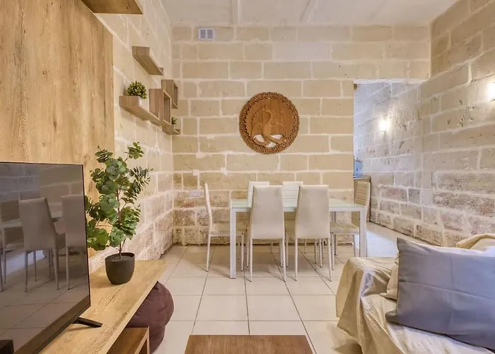 Cosy Steps From Marina And Seafront Holiday home